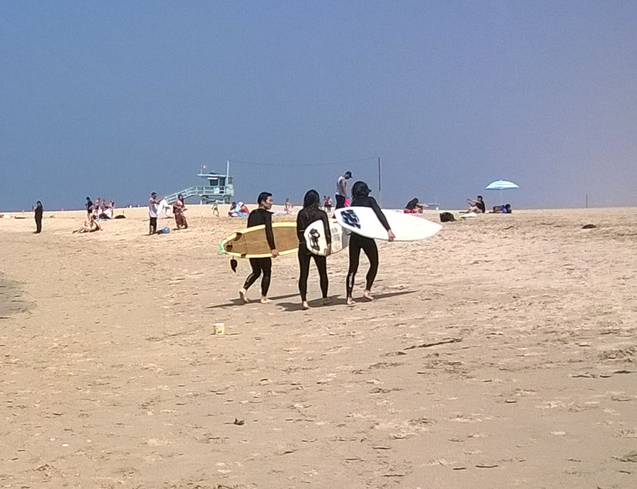 Surfing_friends